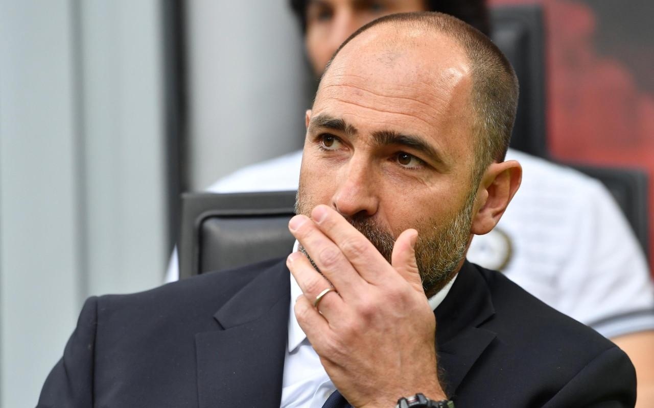 让他在肋部 让他在肋部